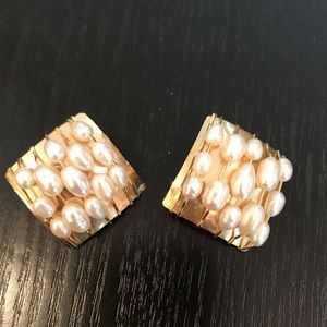 Pearl and gold earrings